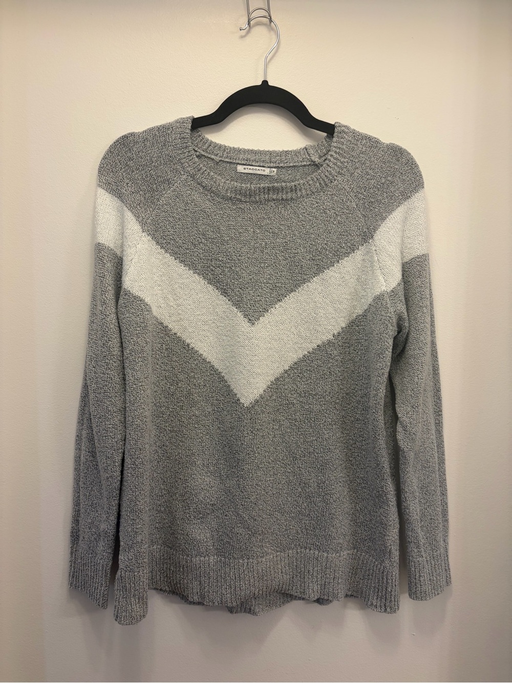 Staccato Gray Ivory Chevron Colorblock Crew Neck Pullover Sweater Size M